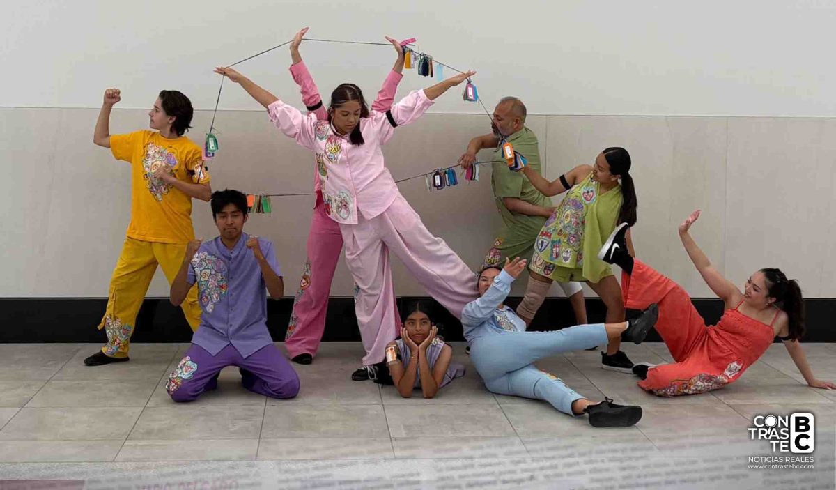 Jóvenes bailarines llevan danza sobre migración al Aeropuerto de San Diego