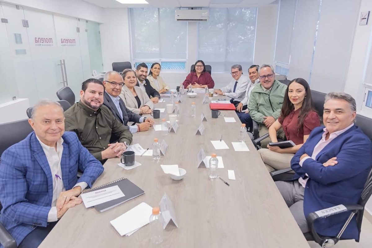 Morena reúne a sus aspirantes en CDMX