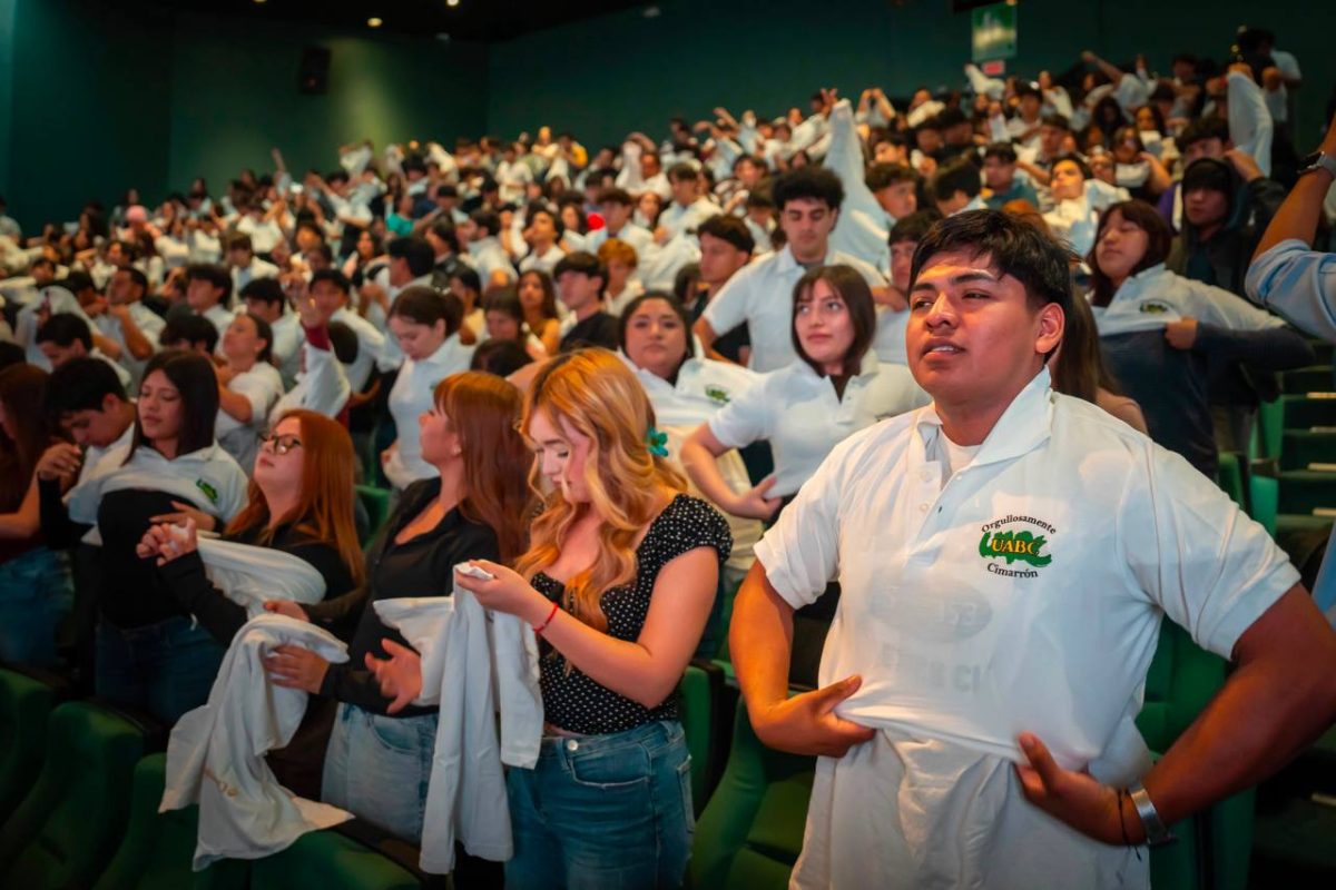 Más de 4 mil 800 estudiantes inician una nueva etapa en la UABC