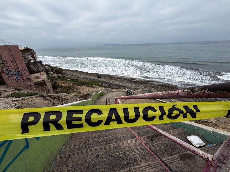 Localizan sin vida a menor que desapareció en el mar de Tijuana